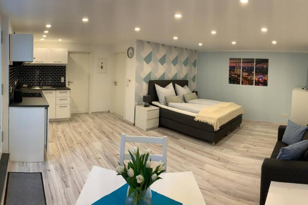 Modern Renovated Apartment Suited For Business Consultants - In Close Distance To Dt, Dhl And Un Campus - Reserved Parking Бонн Екстер'єр фото